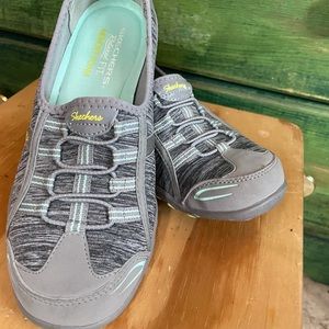 skechers cloudwalkers